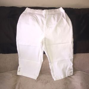 Croft & Barrow 12P stretch white capris